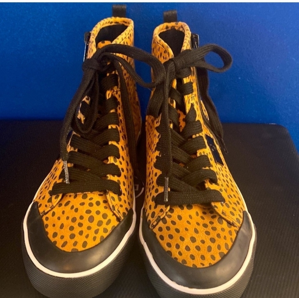 New GBG Los Angeles Orlia High Top Sneakers Size 7.5